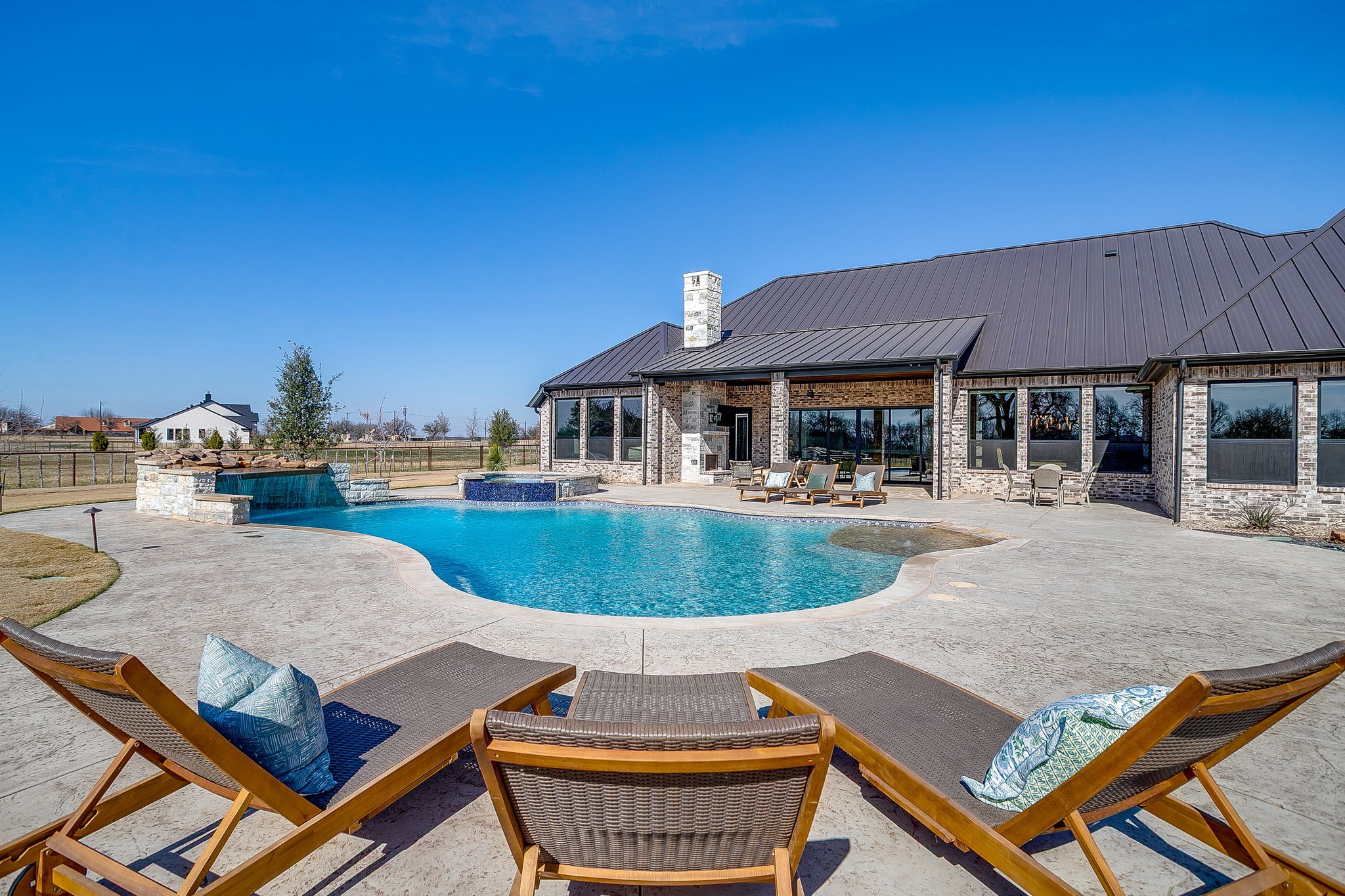 553 Royal Santana Run Weatherford TX 76087