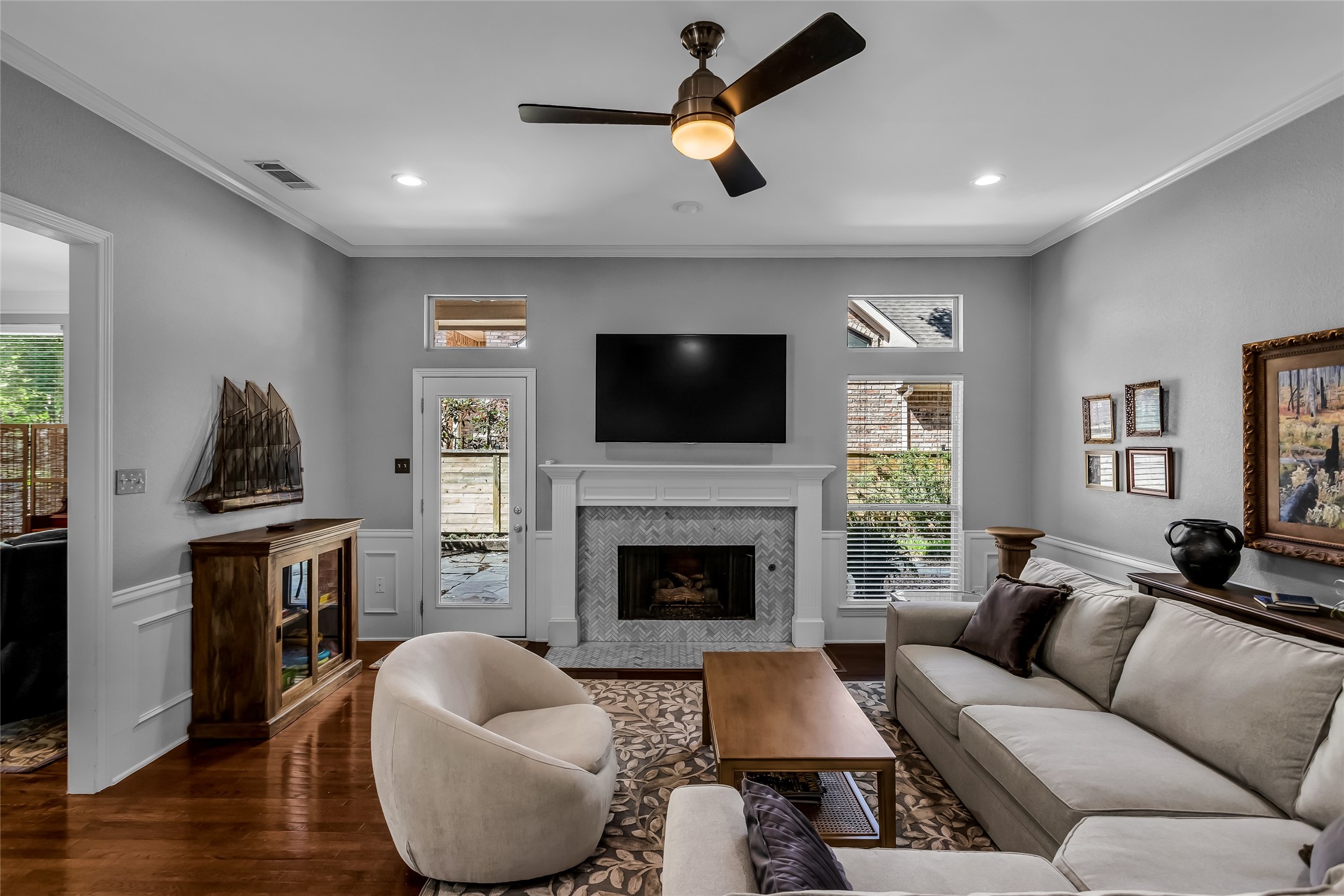 2613 Rockport Circle Garland TX 75044