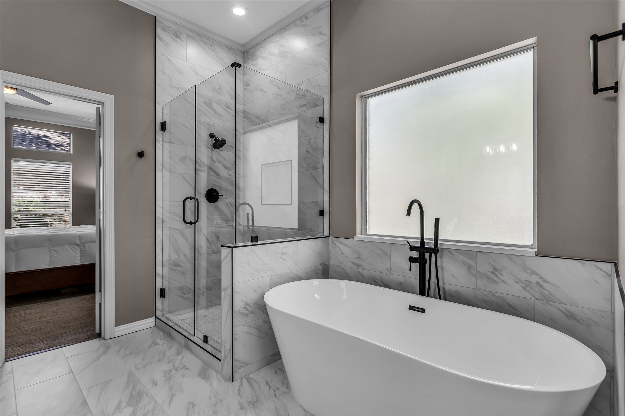 2613 Rockport Circle Garland TX 75044