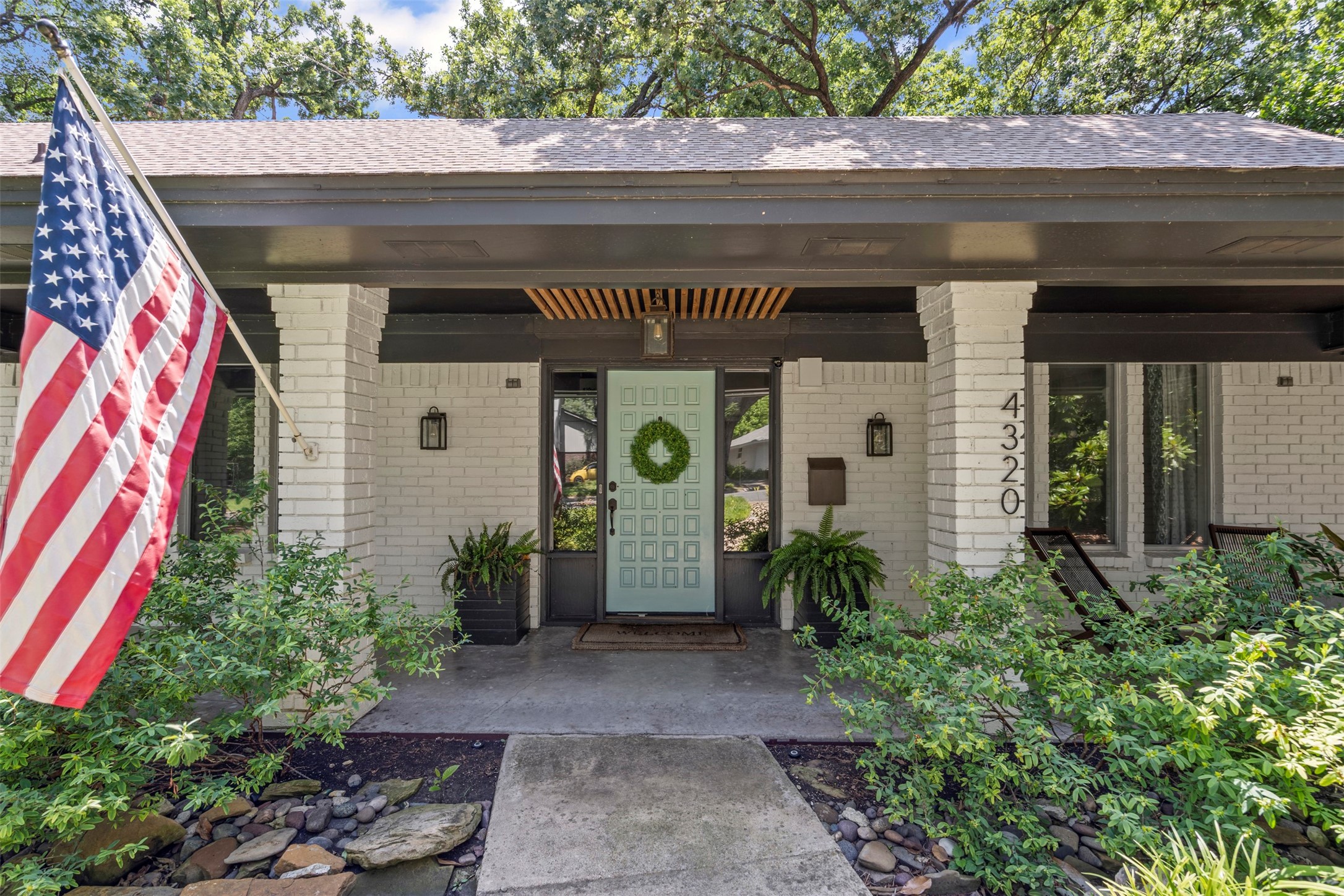 4320 Springbranch Drive Benbrook TX 76116