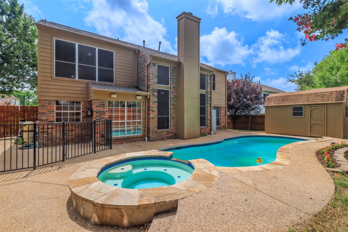 5402 Signal Peak Drive Arlington TX 76017