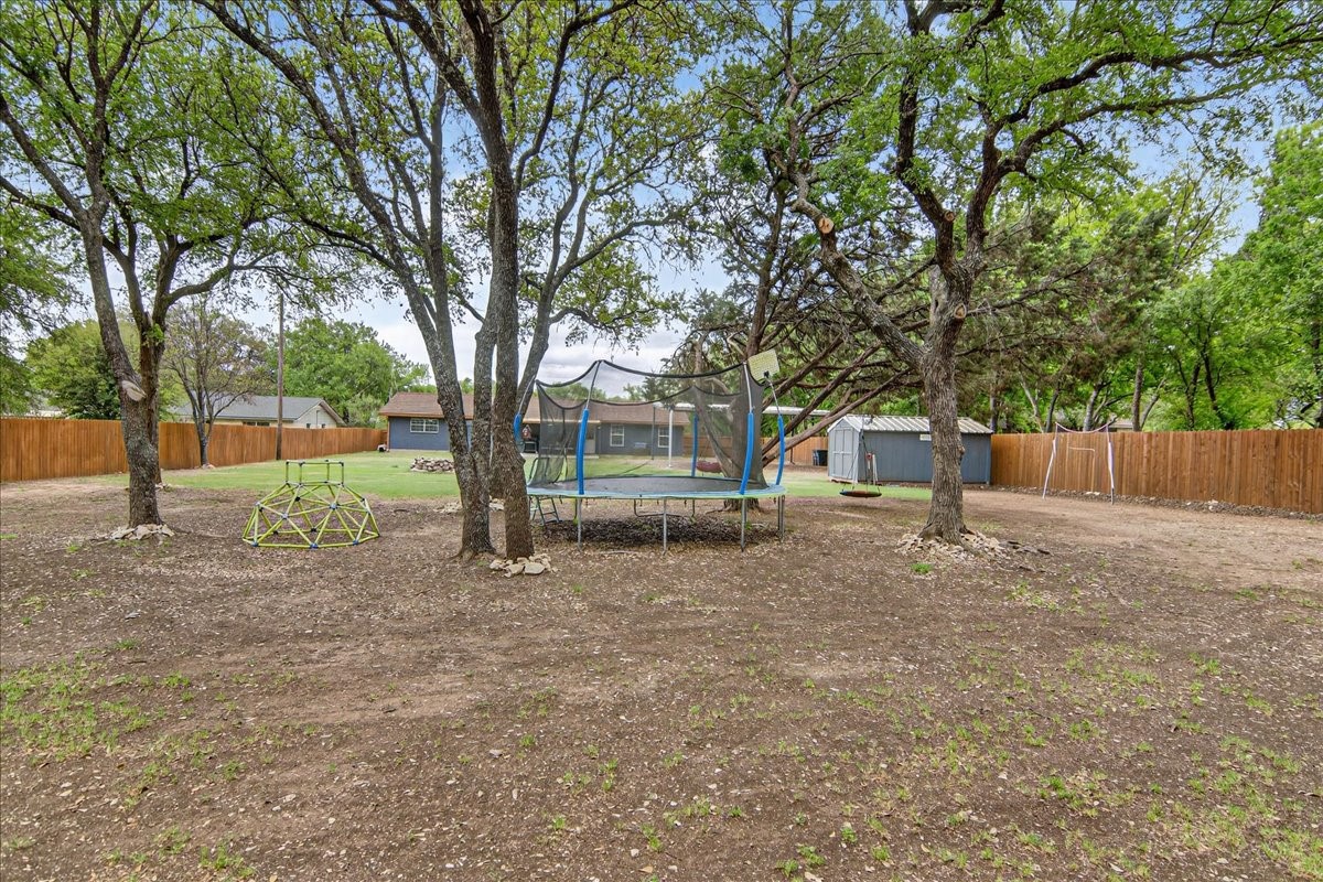 383 Overlook Valley Mills TX 76689