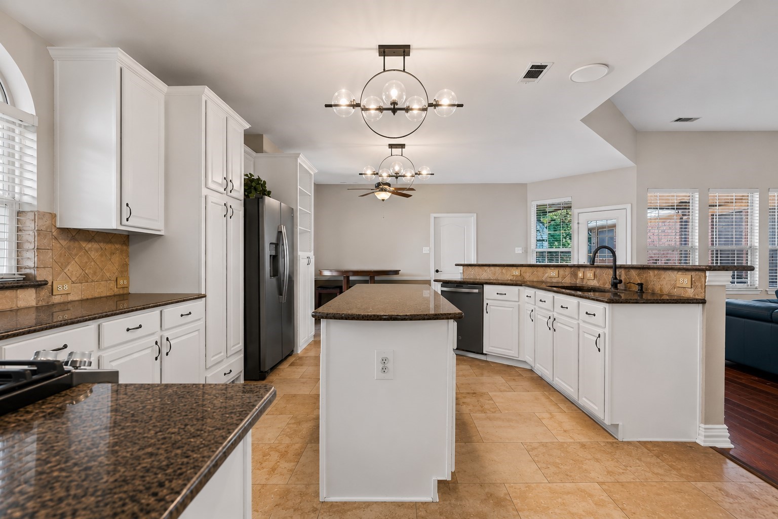 1001 Lochness Lane Garland TX 75044