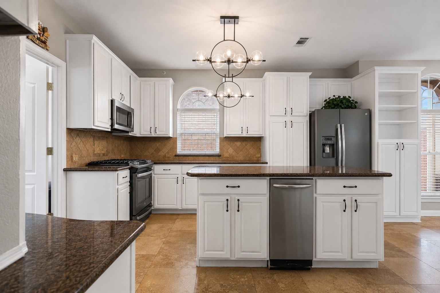 1001 Lochness Lane Garland TX 75044