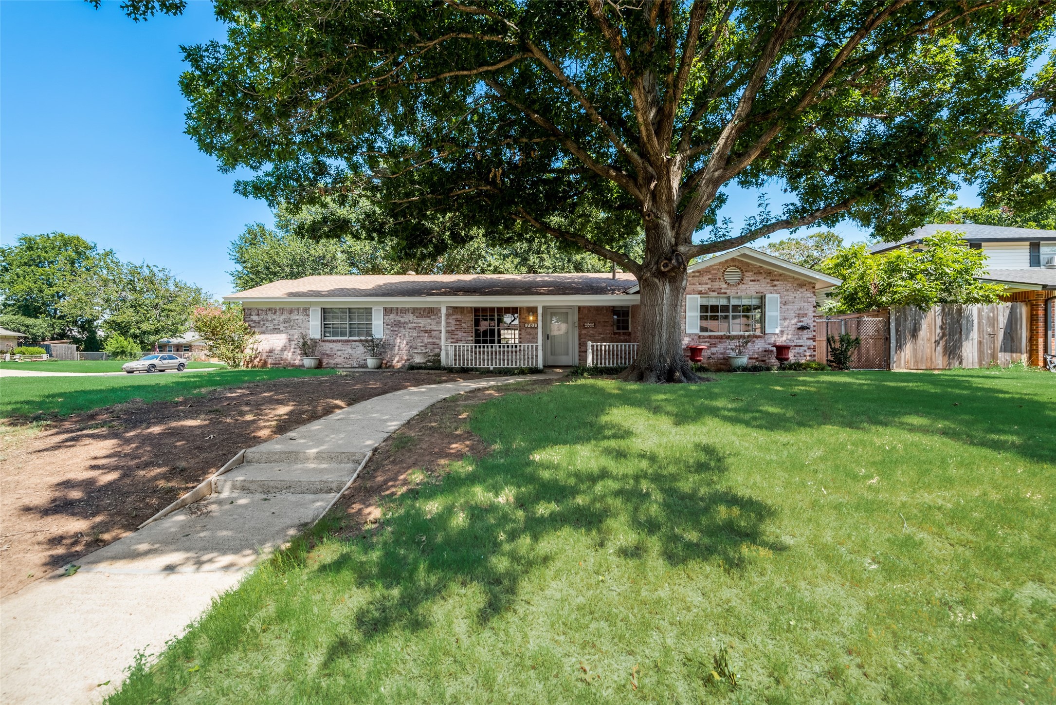 701 Meadowlark Circle Crowley TX 76036
