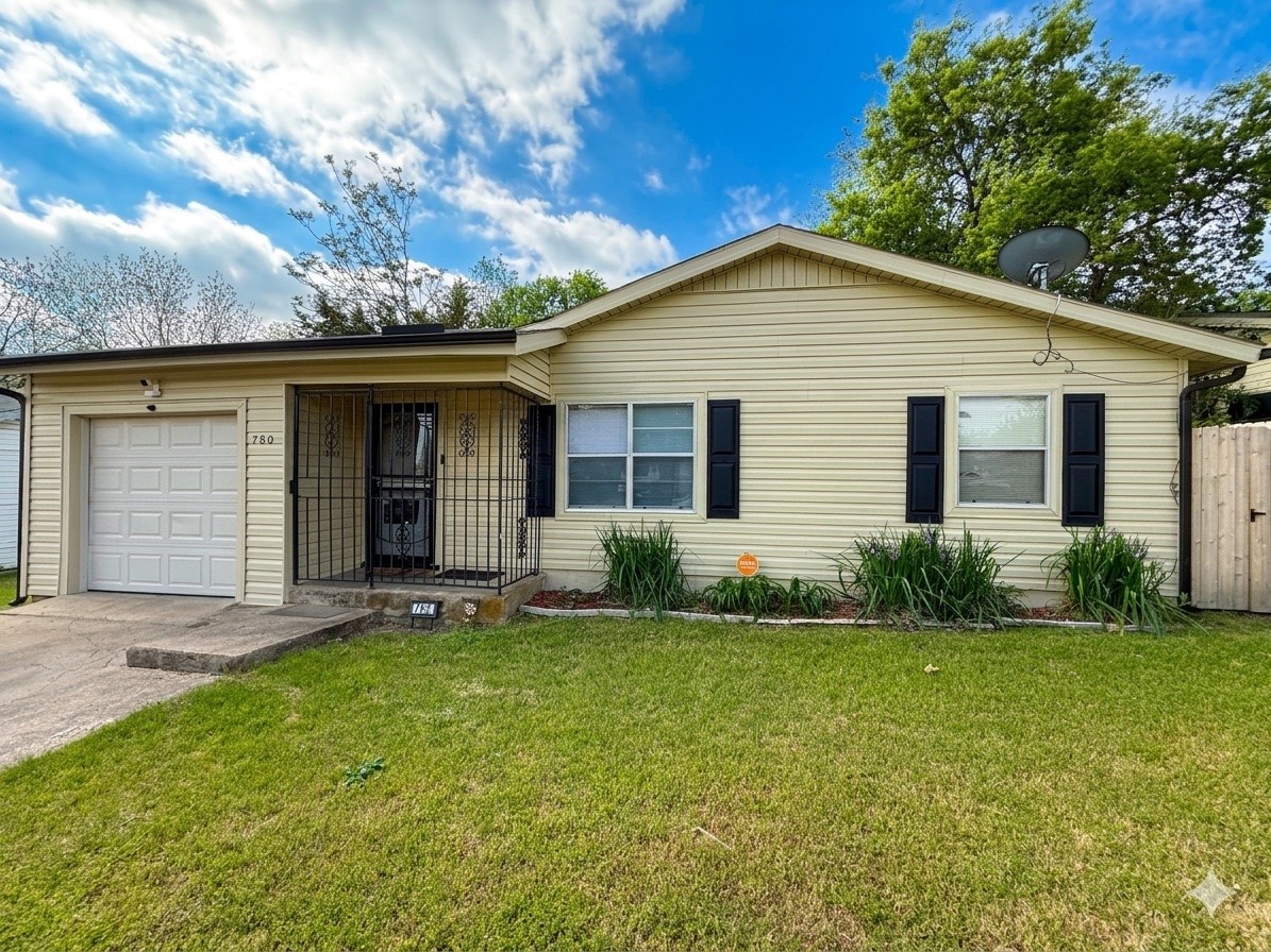 780 Emberwood Drive Dallas TX 75232