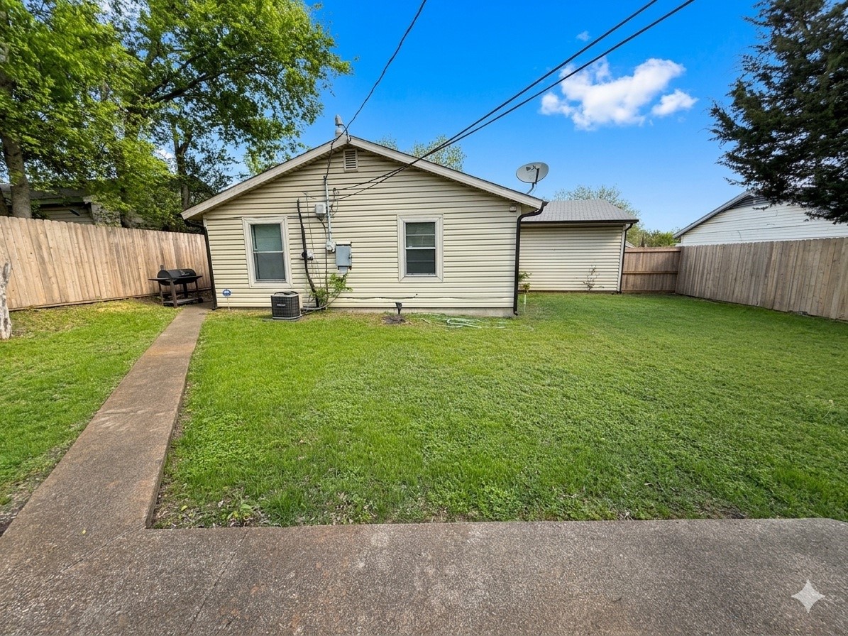780 Emberwood Drive Dallas TX 75232