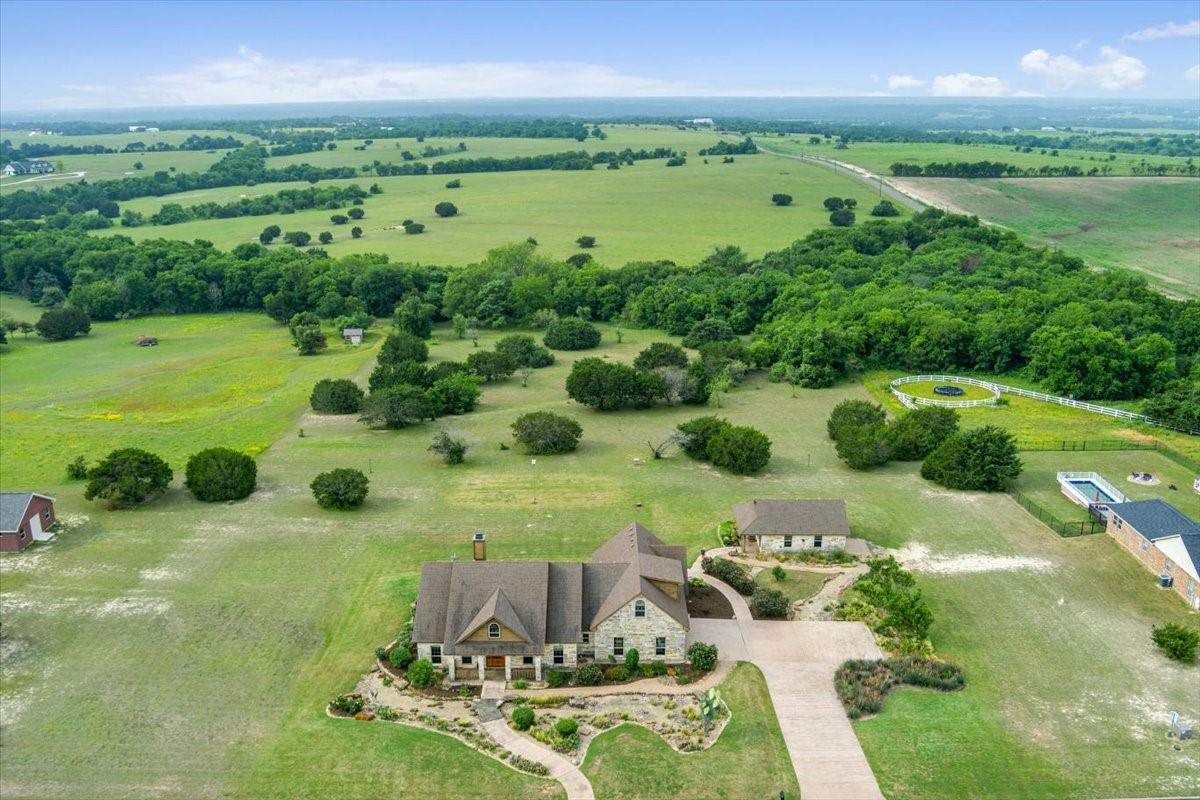 200 Ranchcrest Road Lorena TX 76655