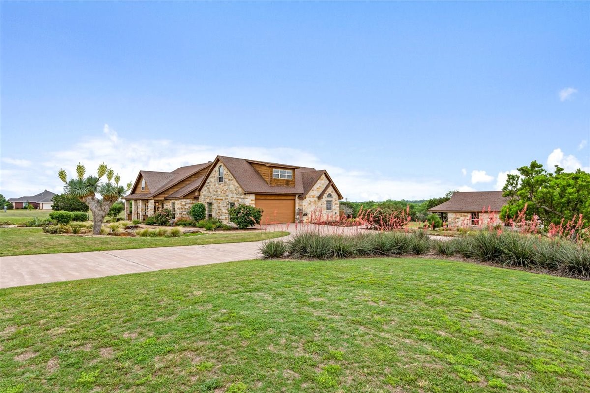 200 Ranchcrest Road Lorena TX 76655