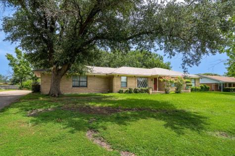 3204 Bonham Street Greenville TX 75402