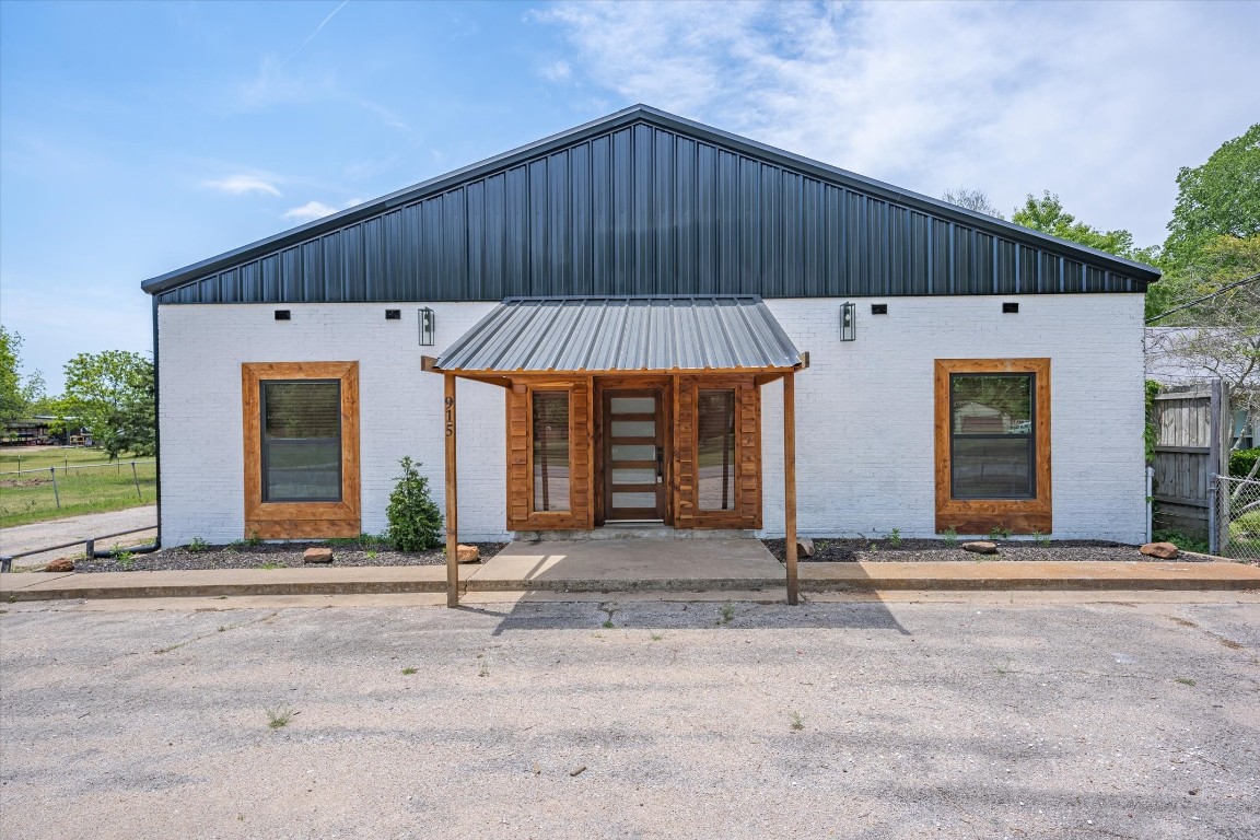 915 N Waldrip Street Grand Saline TX 75140