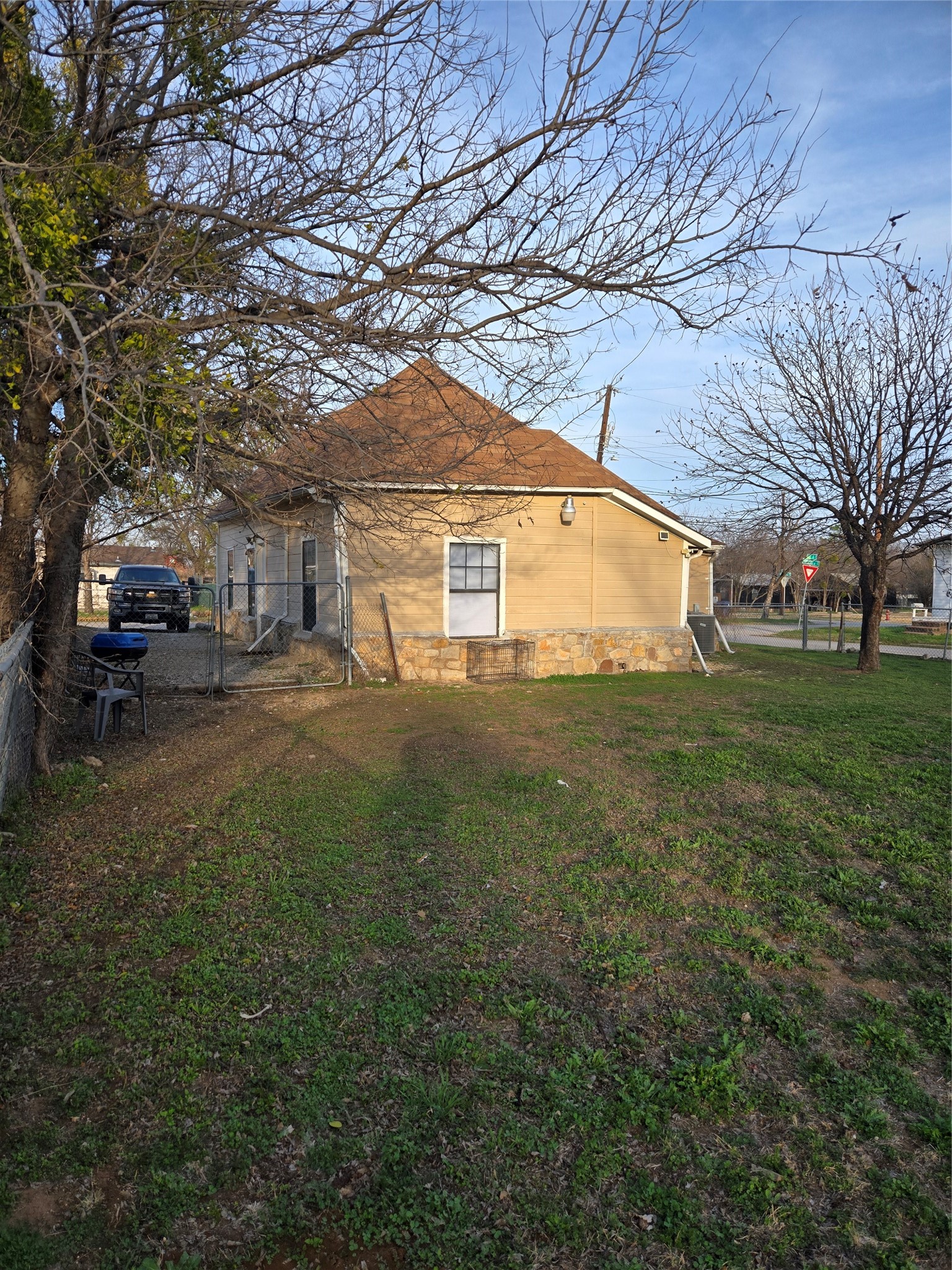811 Vincent Street Brownwood TX 76801