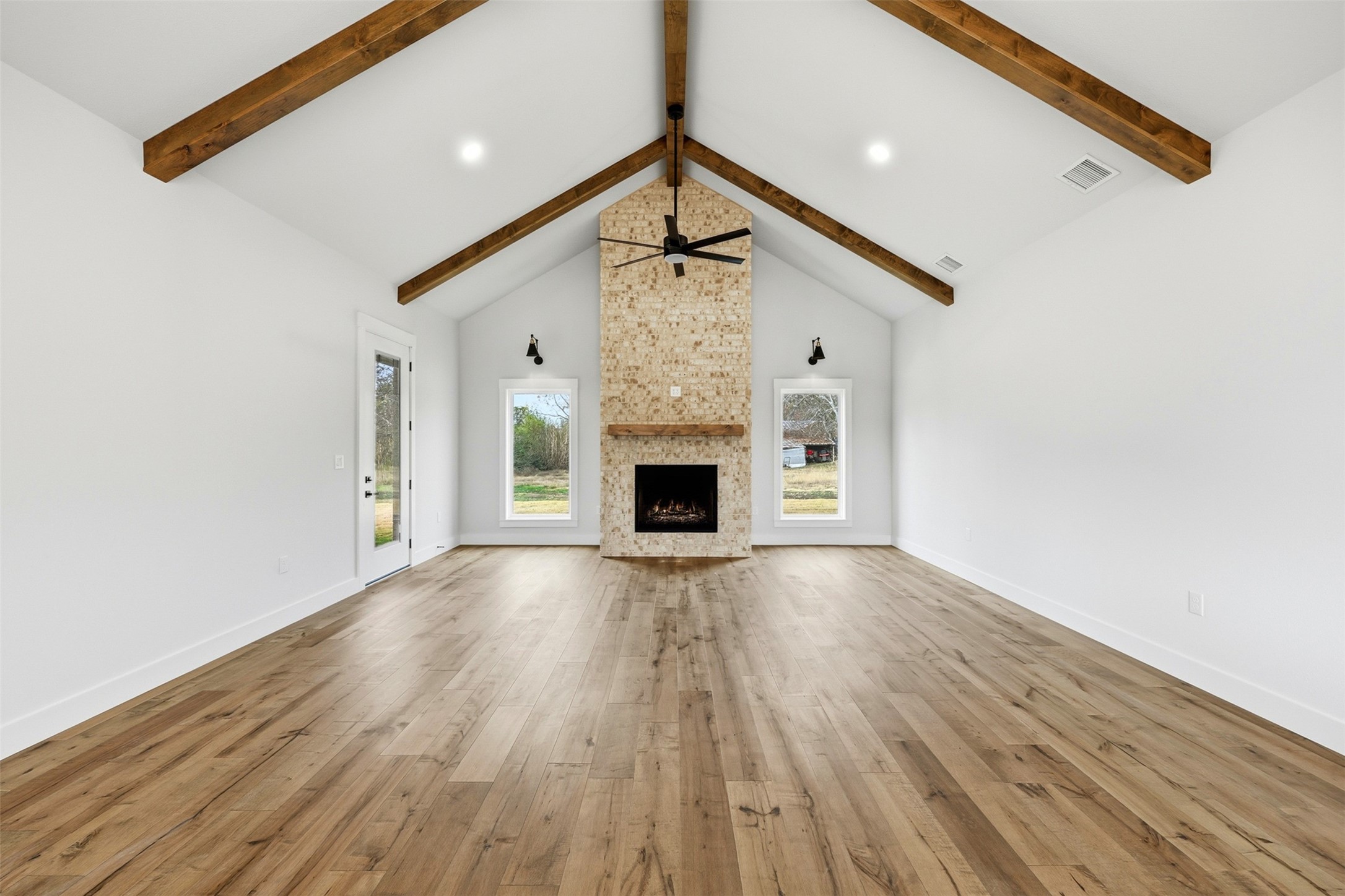 509 Emma Street Grandview TX 76050