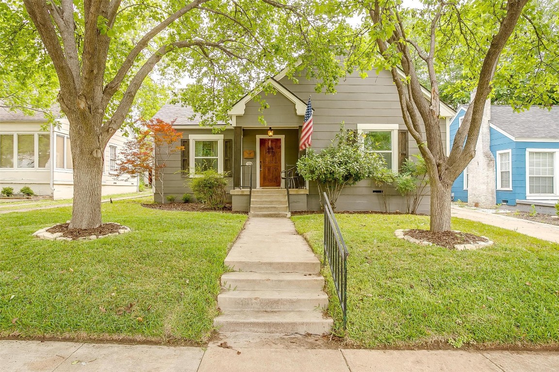 3832 El Campo Avenue Fort Worth TX 76107