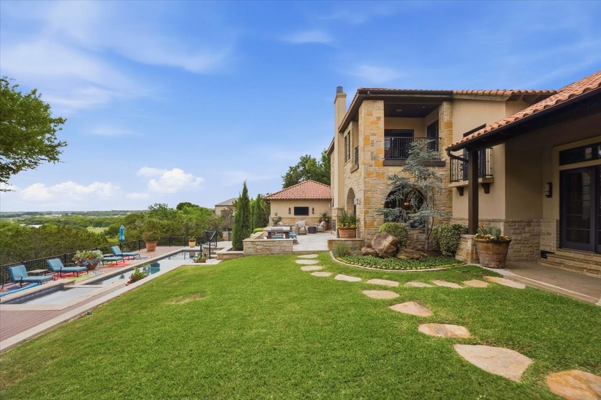 250 Falcon Ridge Aledo TX 76008