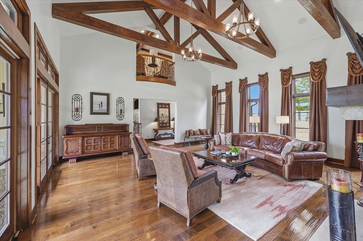 250 Falcon Ridge Aledo TX 76008