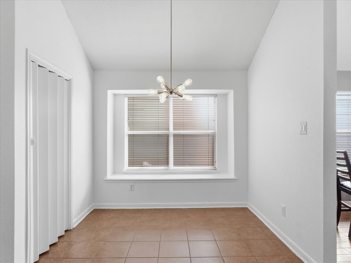 1039 Wood Brook Drive Grand Prairie TX 75052
