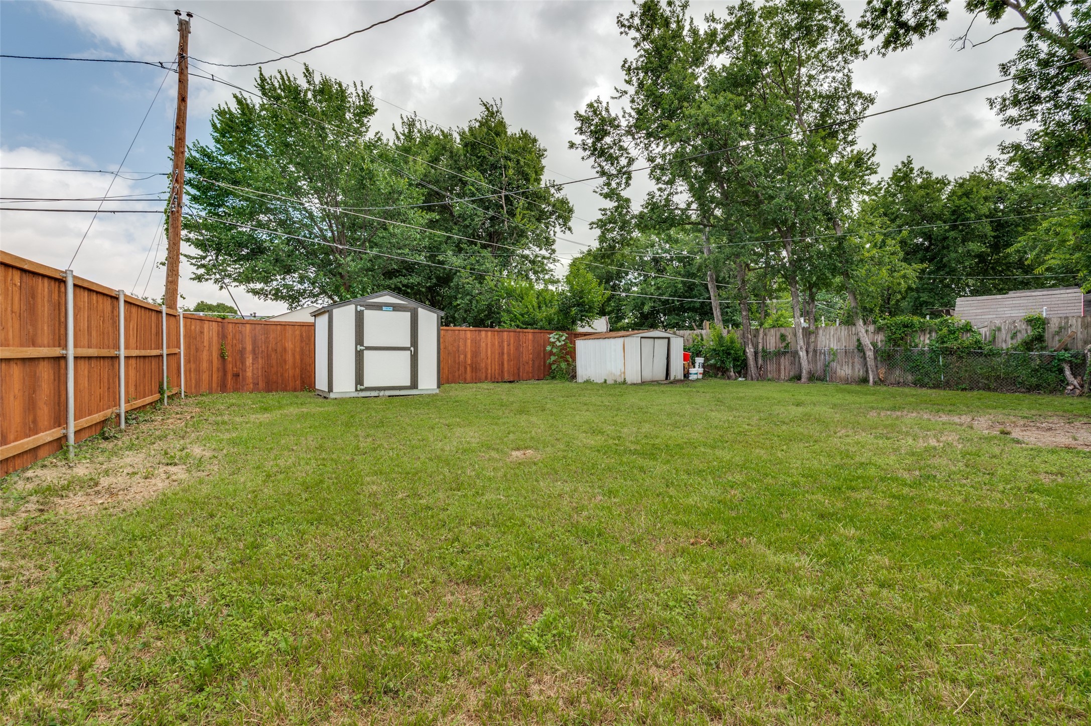 1301 Cardinal Street Arlington TX 76010