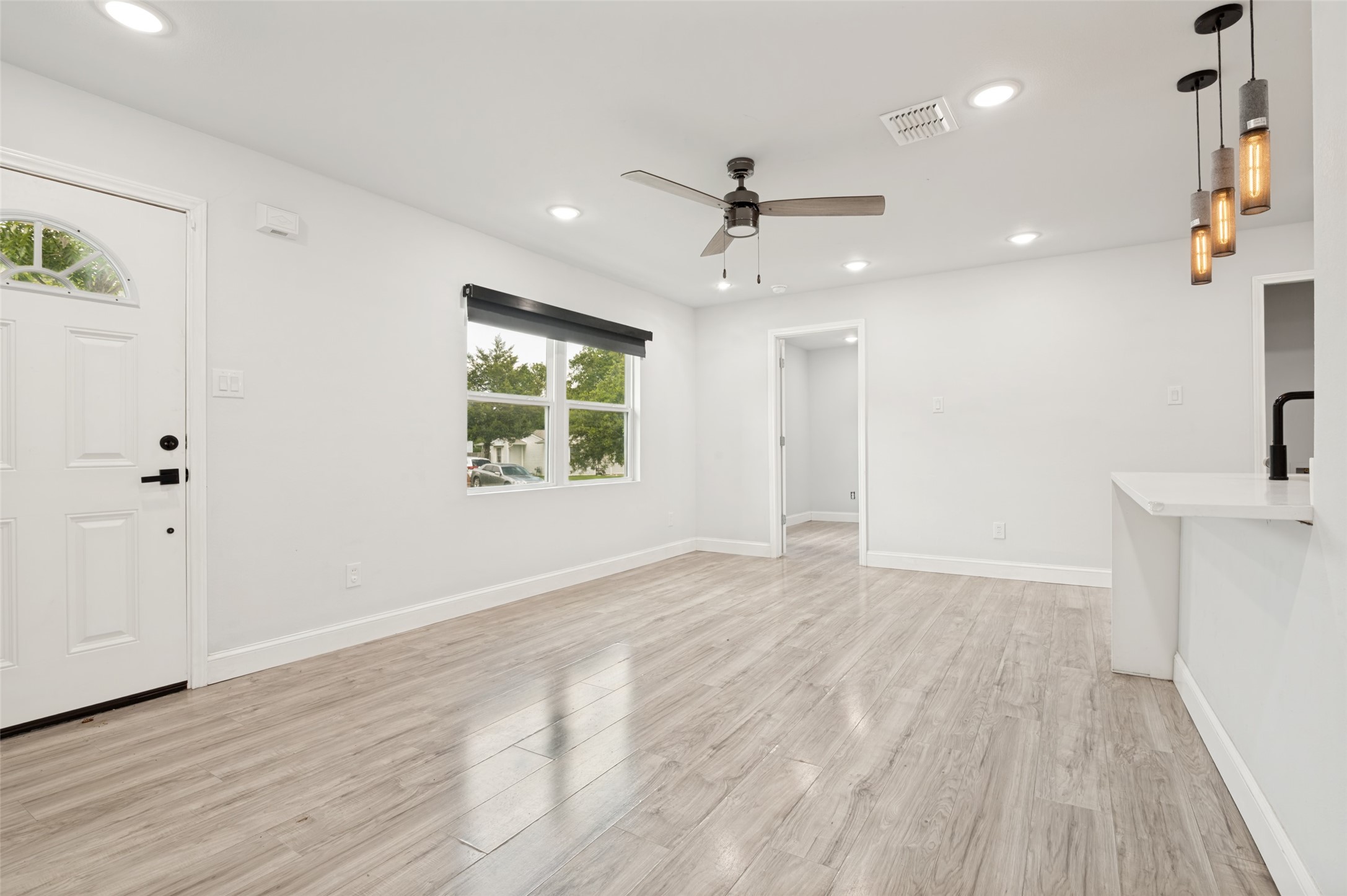 1301 Cardinal Street Arlington TX 76010