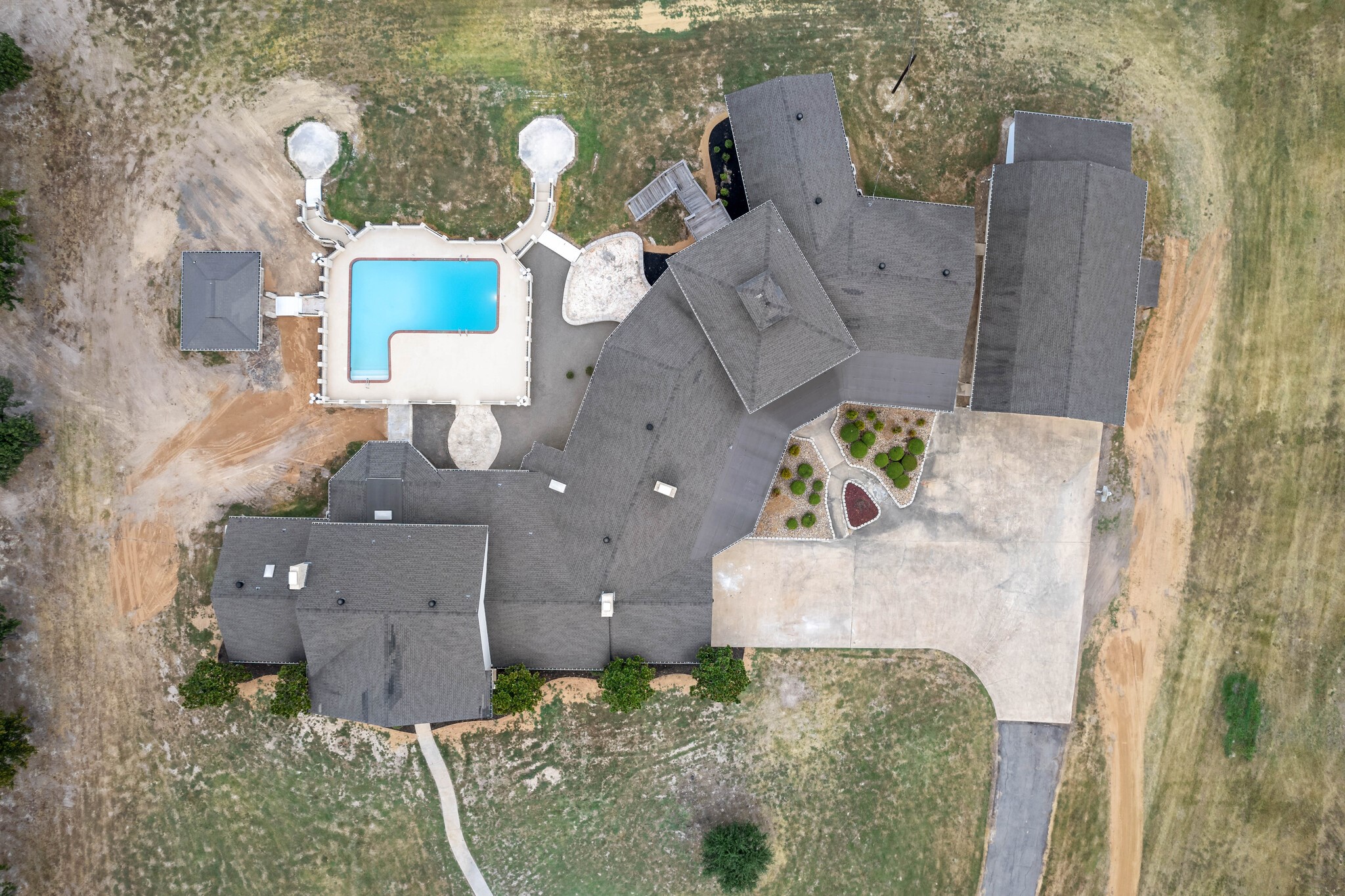 11254 Farm Road 195 Paris TX 75462