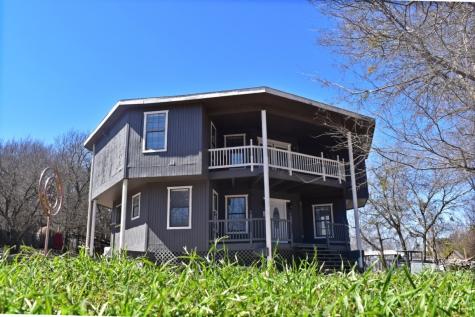 209 N Mountain Ridge Cresson TX 76035