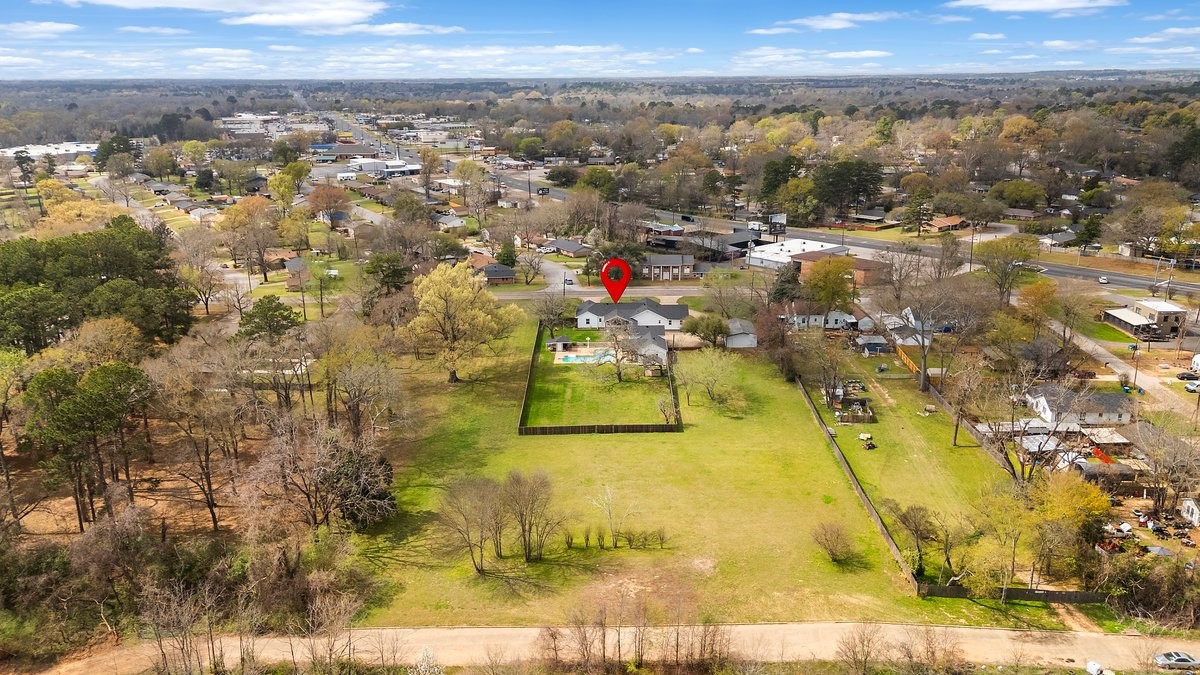 1609 Old Nacogdoches Road Henderson TX 75654