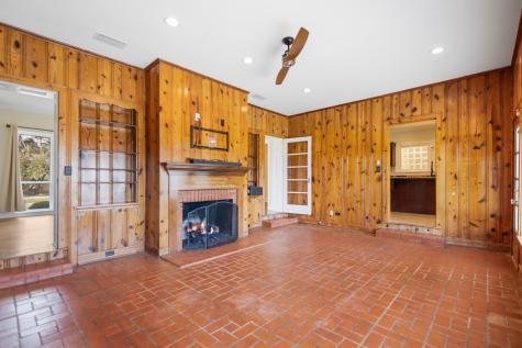 1609 Old Nacogdoches Road Henderson TX 75654