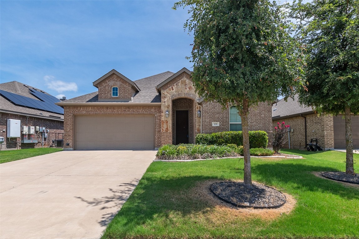 235 Dakota Drive Waxahachie TX 75167