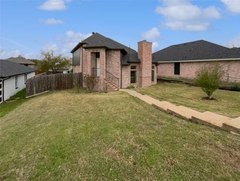 1726 Hillcrest Court Balch Springs TX 75180