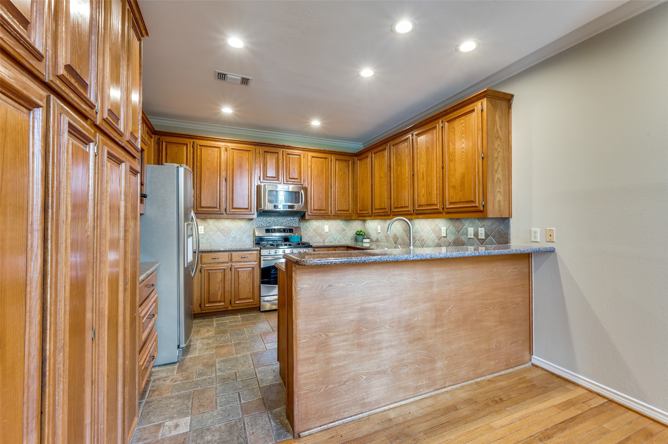 9126 Cochran Heights Drive Dallas TX 75220
