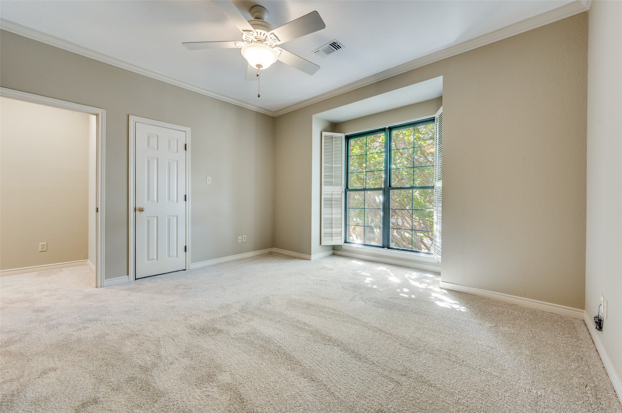9126 Cochran Heights Drive Dallas TX 75220