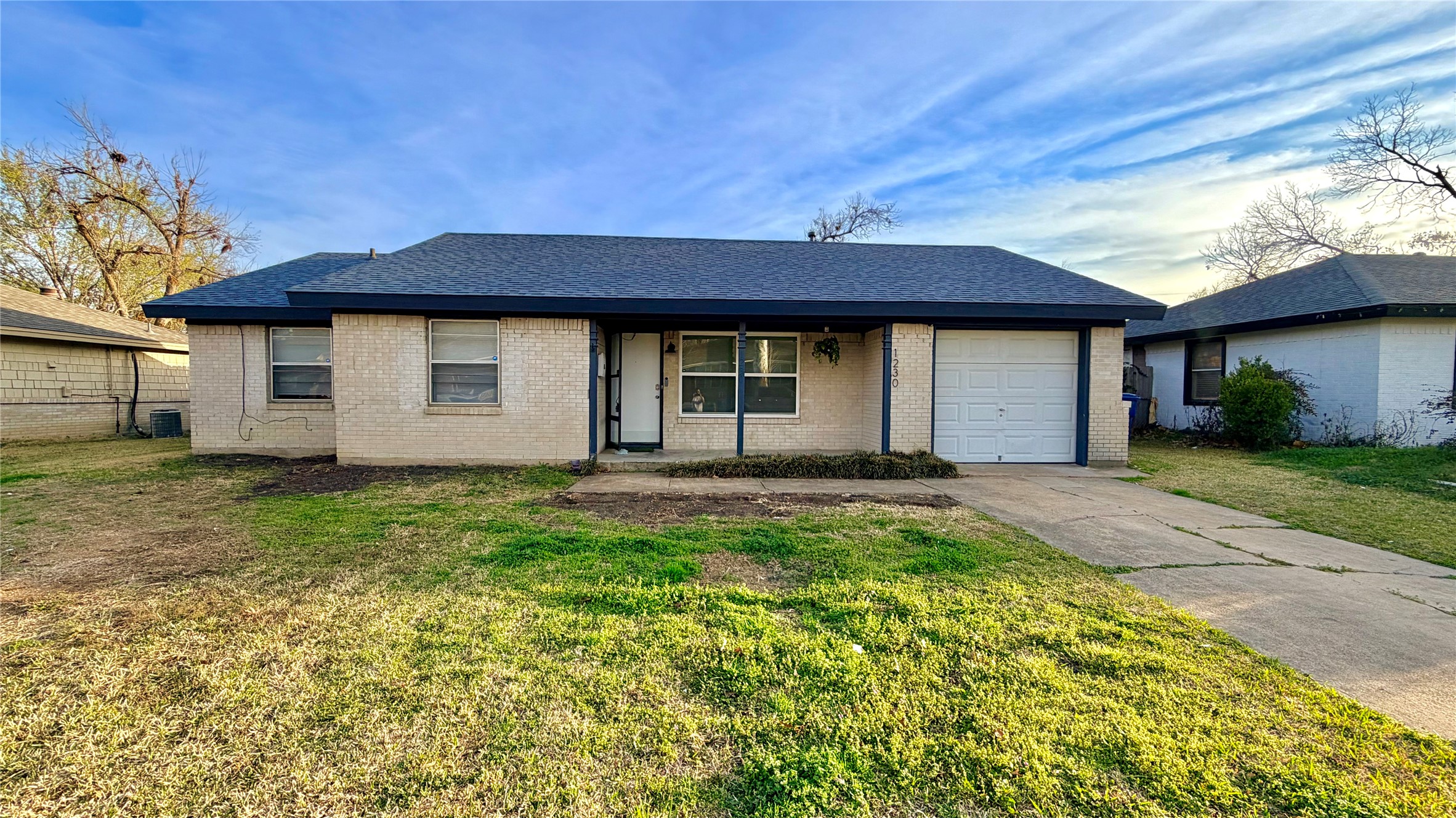 1230 Mcdonald Drive Garland TX 75041