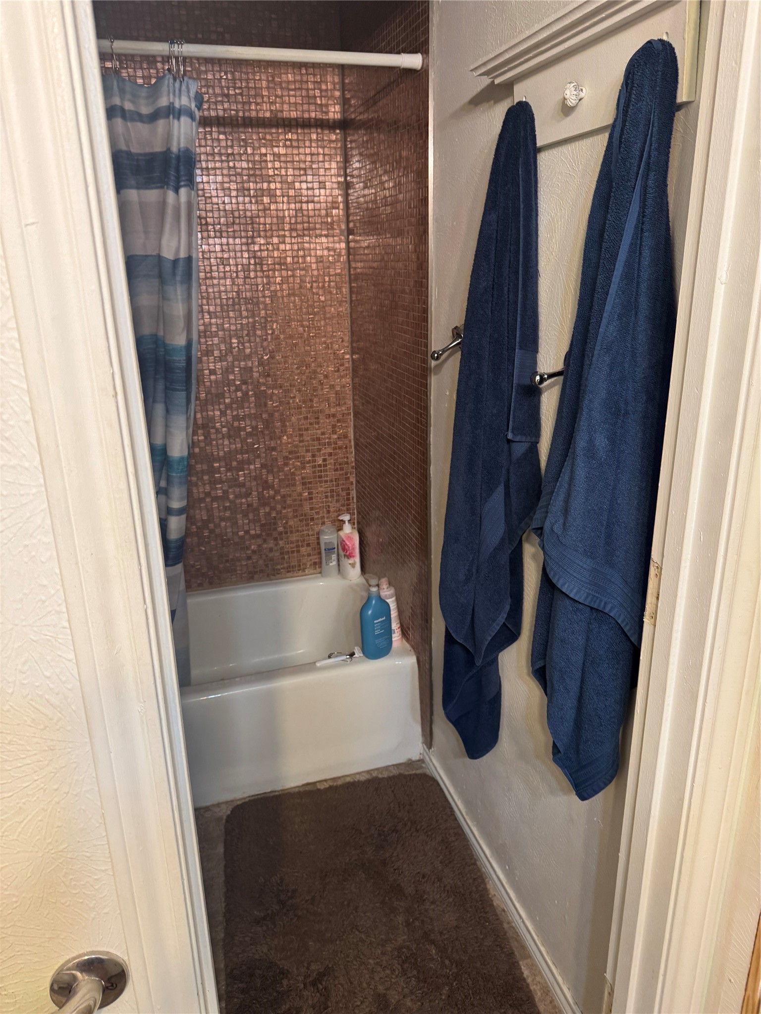 102 N Cedar Street Celeste TX 75423