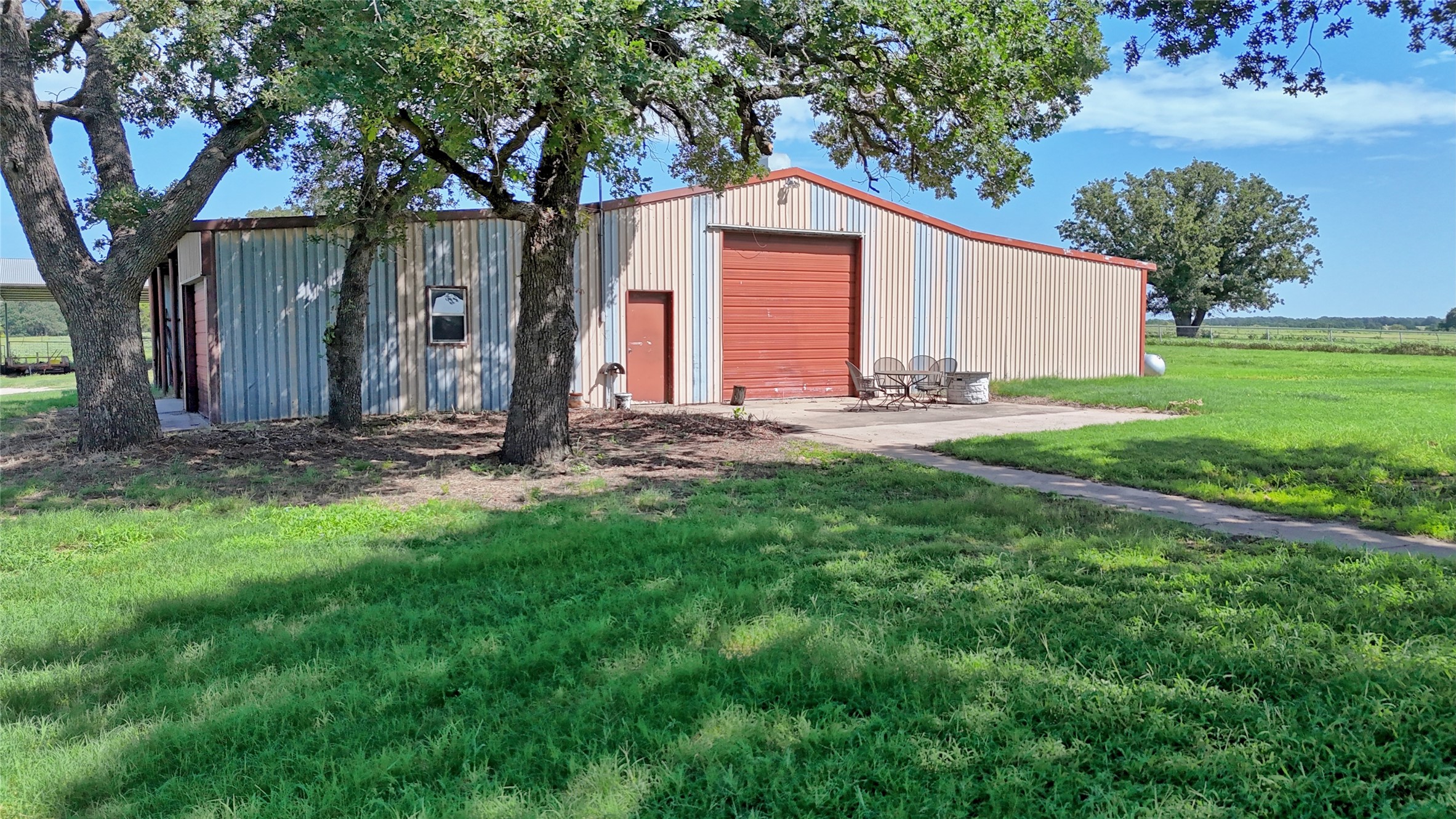 8752 Fm 1749 Sunset TX 76270