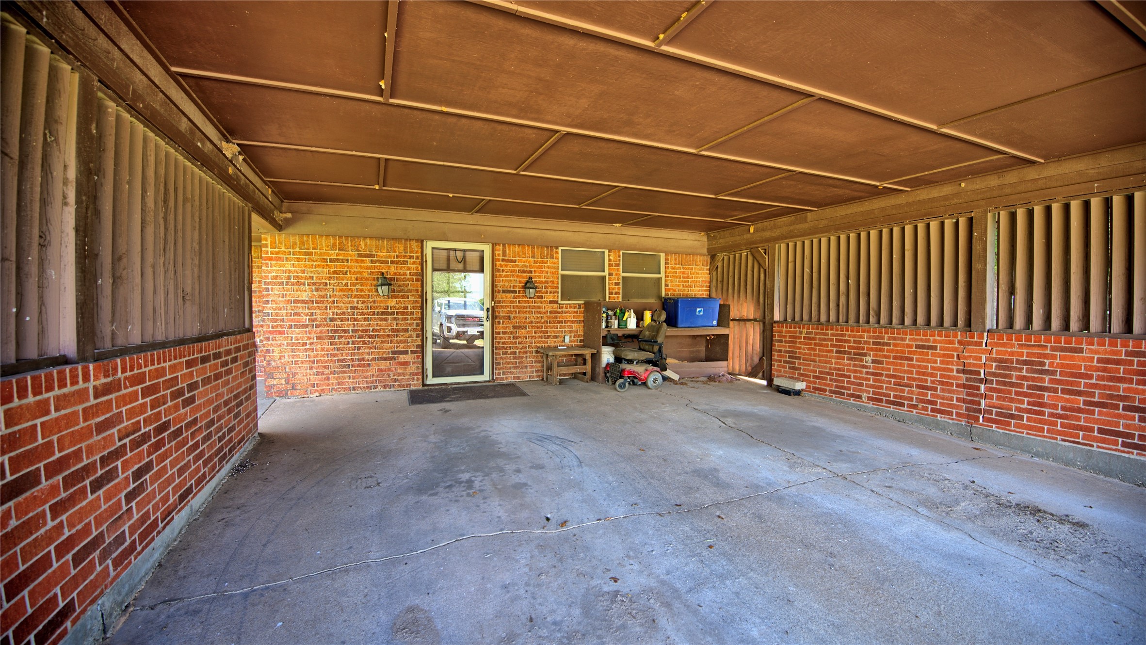 8752 Fm 1749 Sunset TX 76270