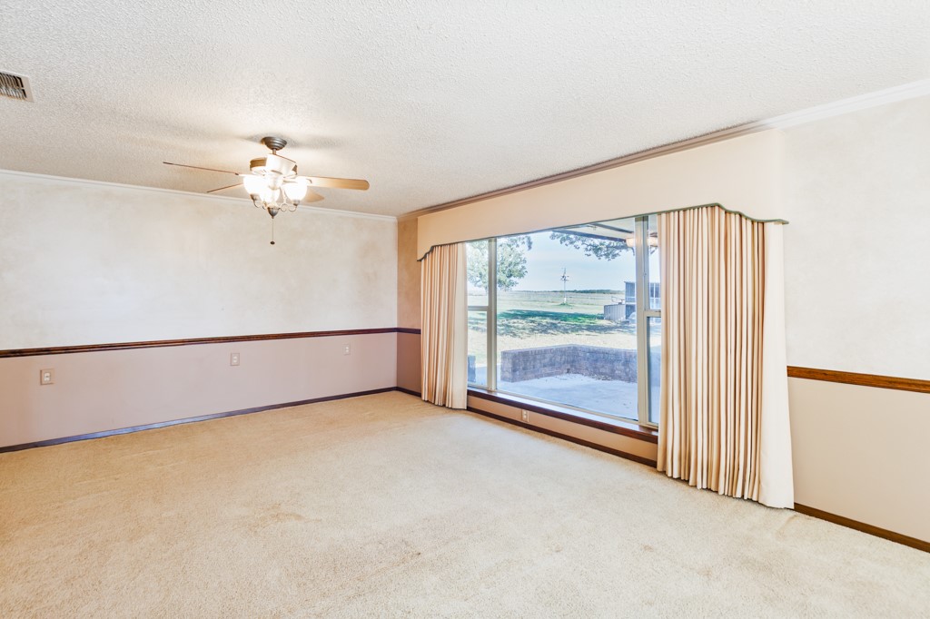 8752 Fm 1749 Sunset TX 76270