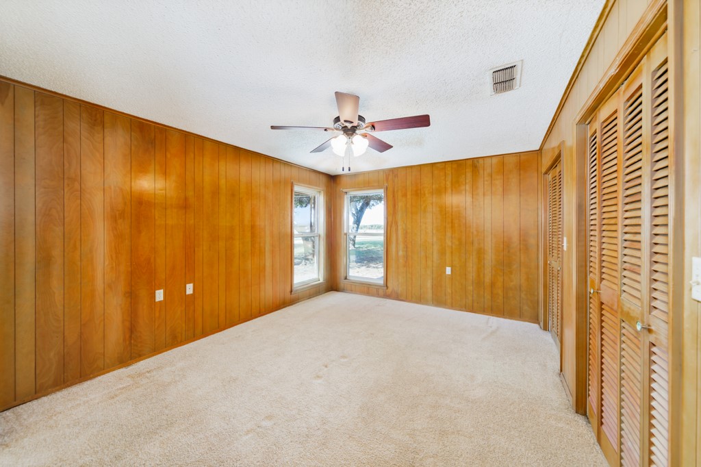 8752 Fm 1749 Sunset TX 76270