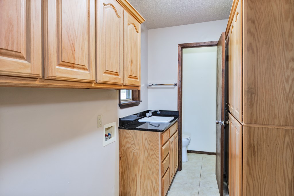 8752 Fm 1749 Sunset TX 76270