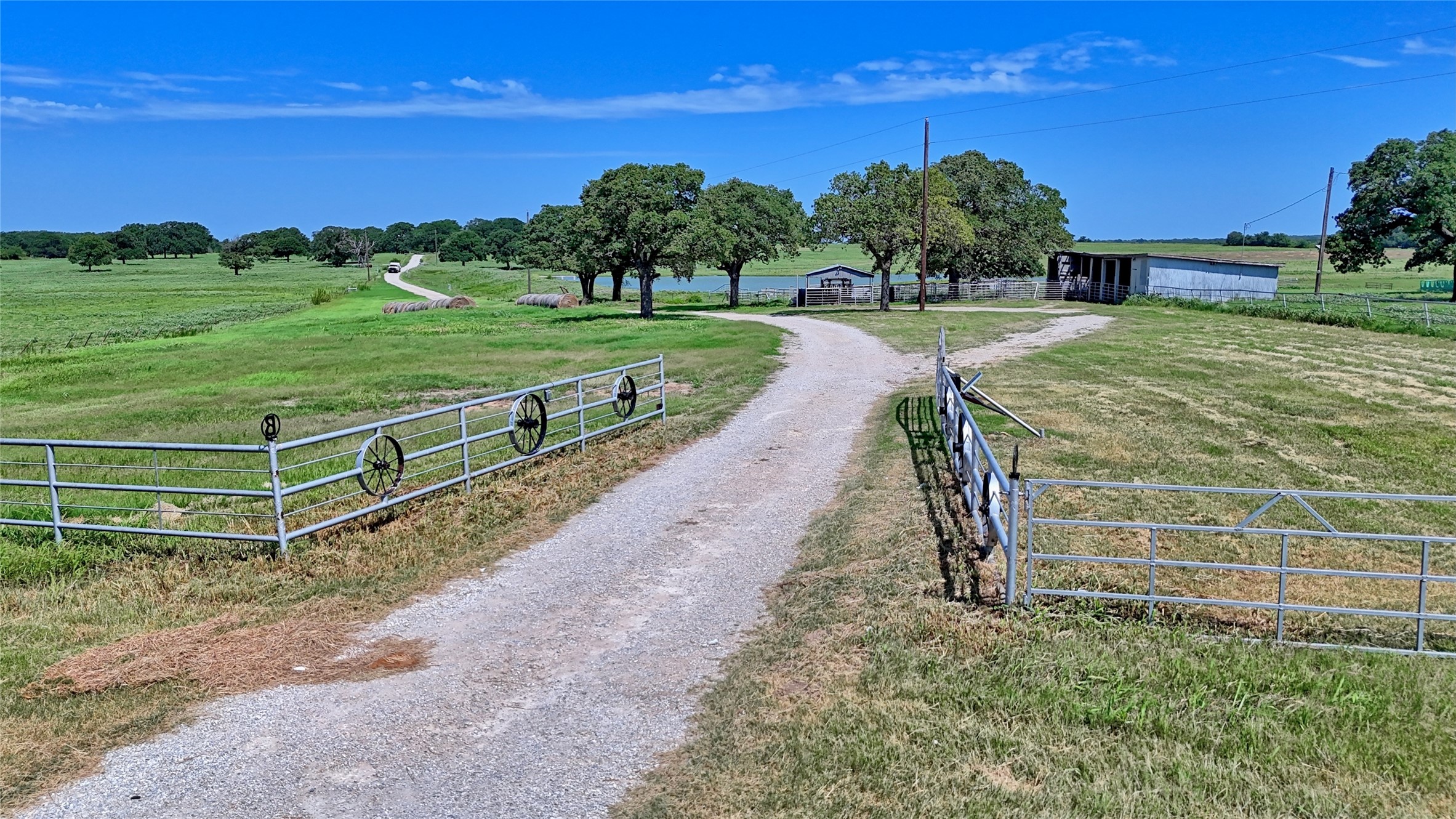 8752 Fm 1749 Sunset TX 76270