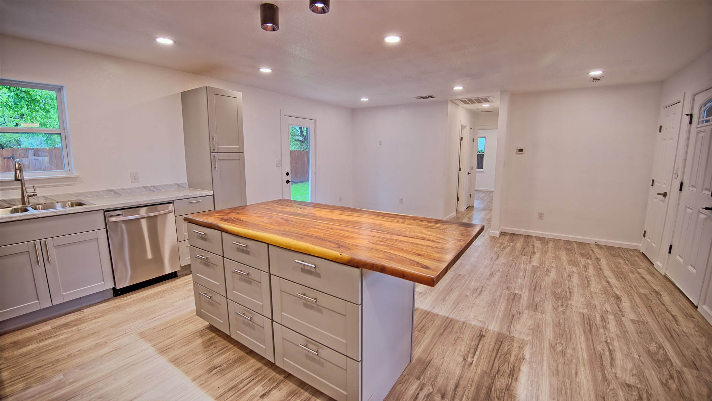 103 Phillips Street St Jo TX 76265