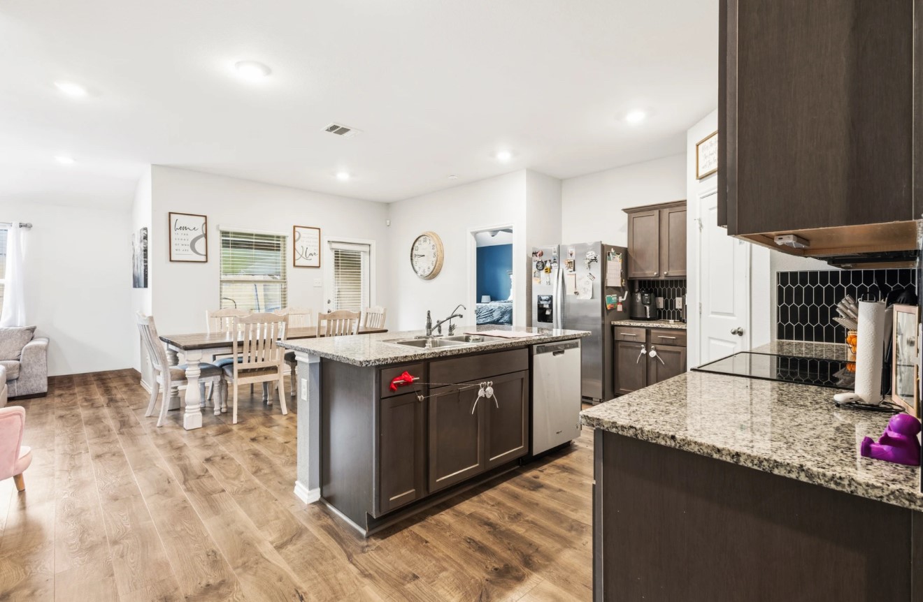2222 Kingfisher Crandall TX 75114