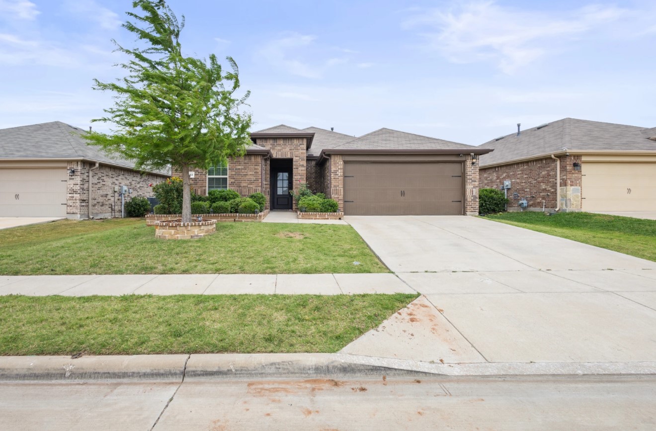 2222 Kingfisher Crandall TX 75114