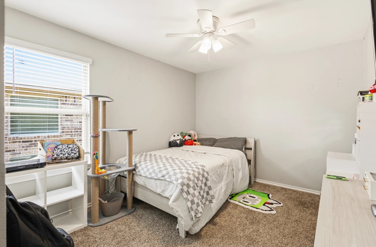 2222 Kingfisher Crandall TX 75114