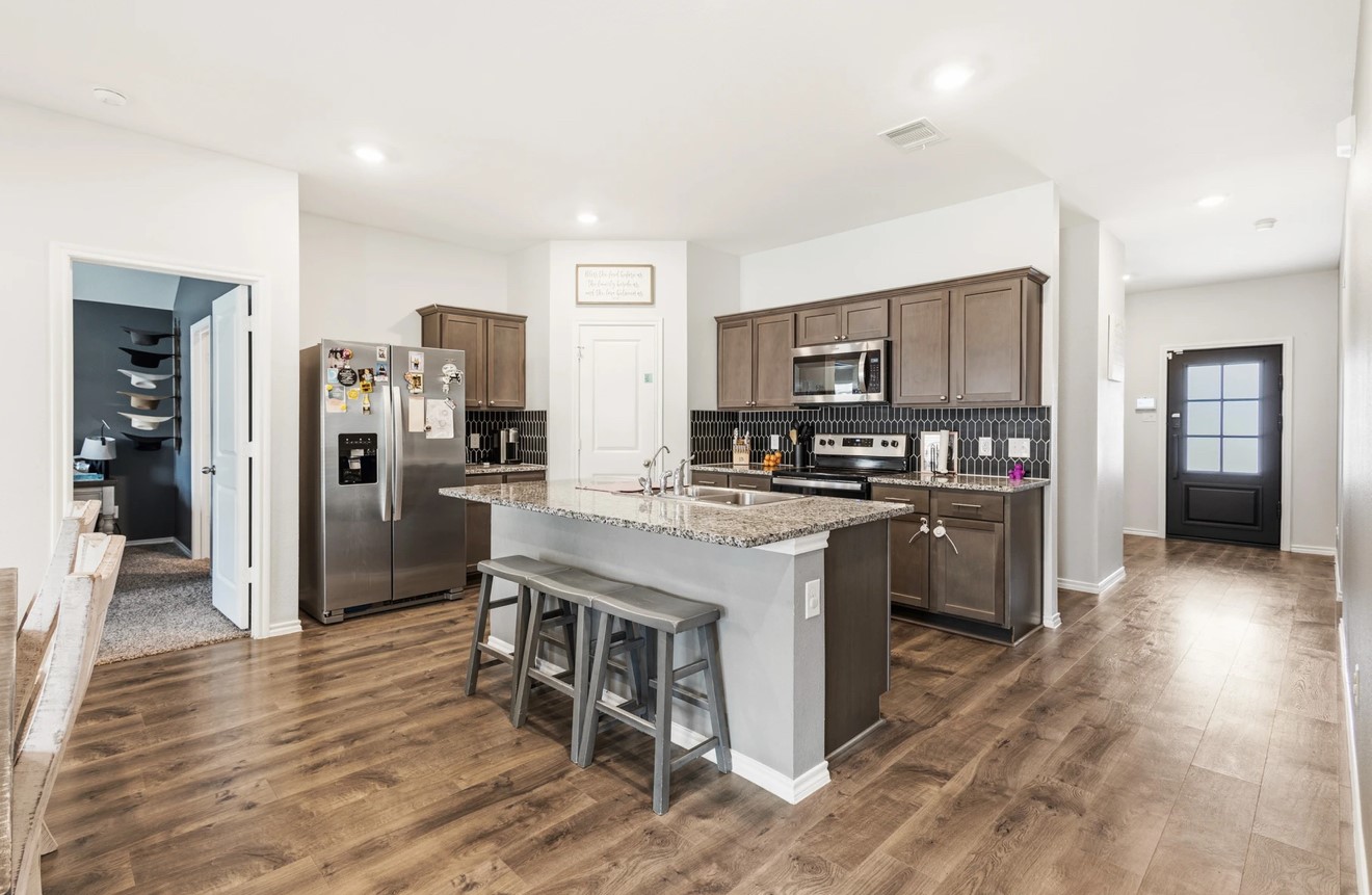 2222 Kingfisher Crandall TX 75114