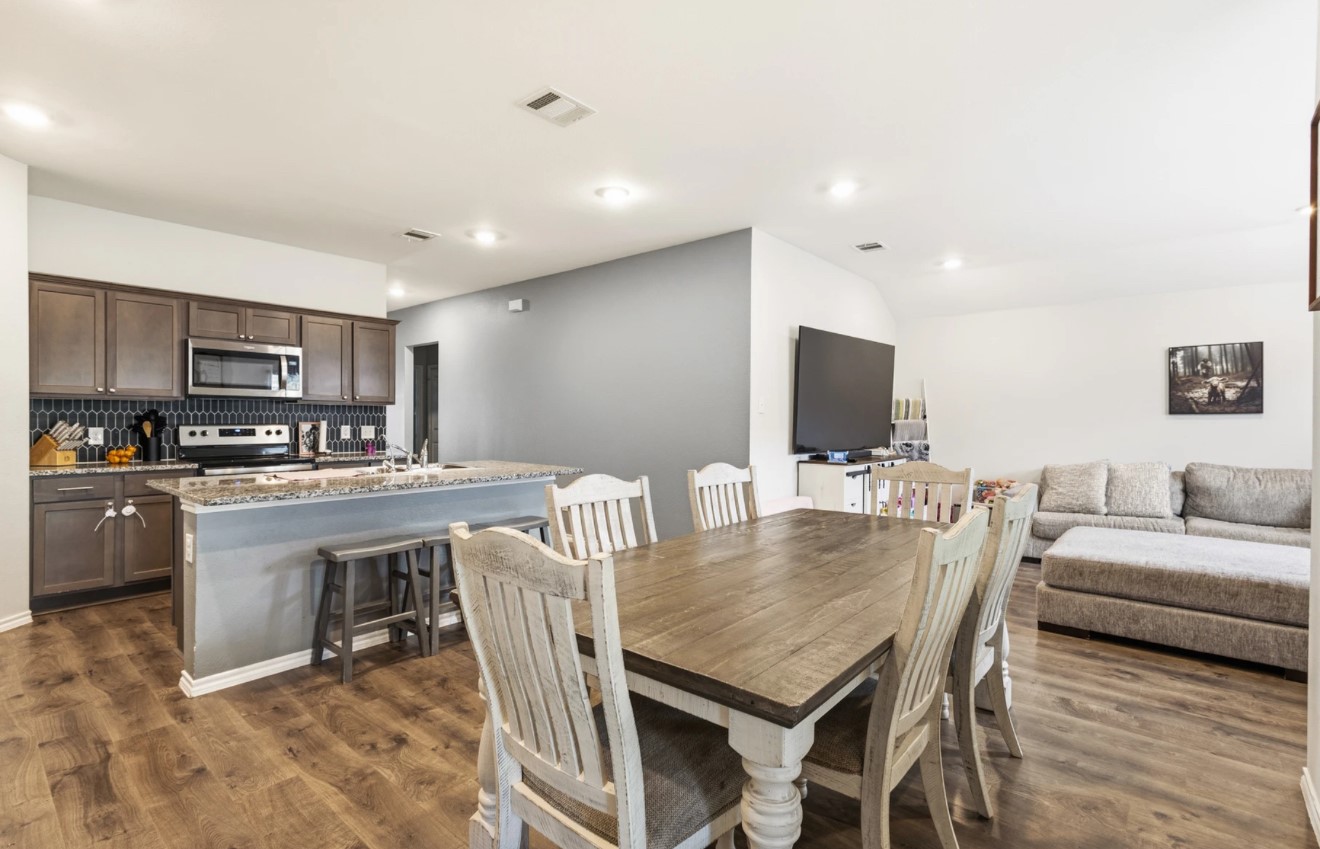 2222 Kingfisher Crandall TX 75114