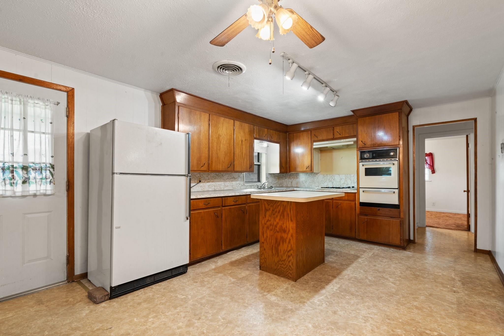 3501 County Road 312 Cleburne TX 76031
