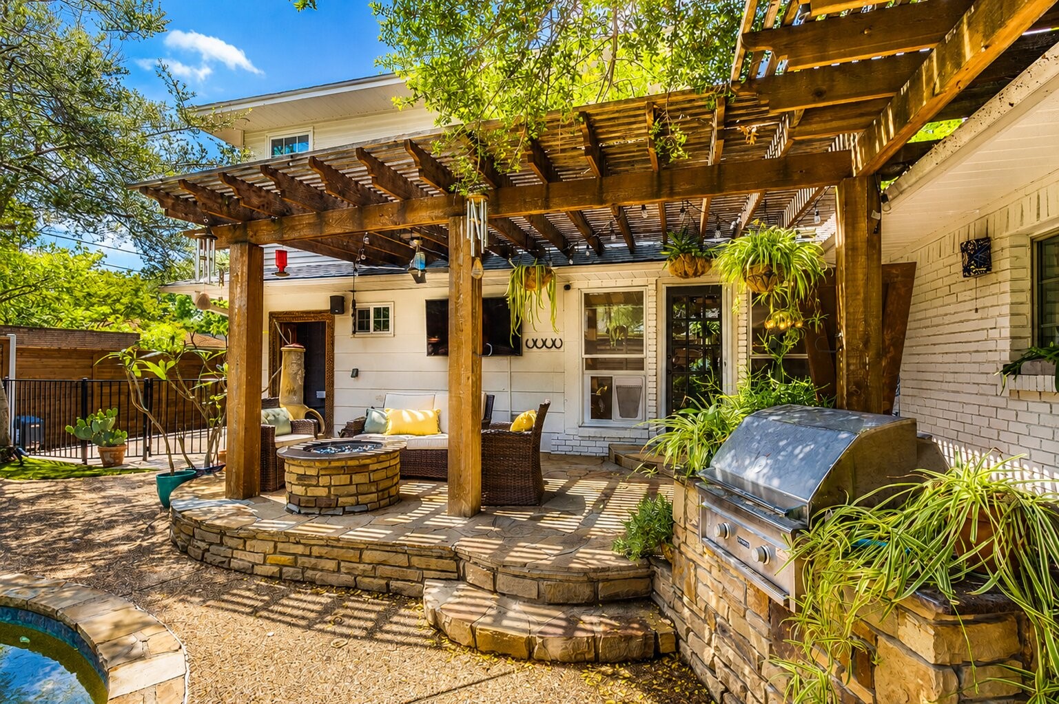 917 Fernwood Drive Richardson TX 75080