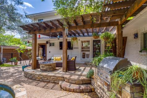 917 Fernwood Drive Richardson TX 75080