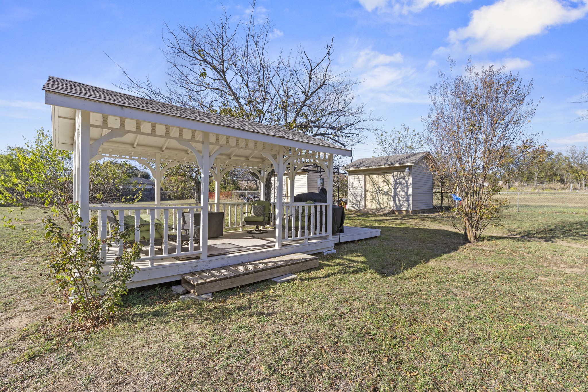 1829 N Main Street Weatherford TX 76085