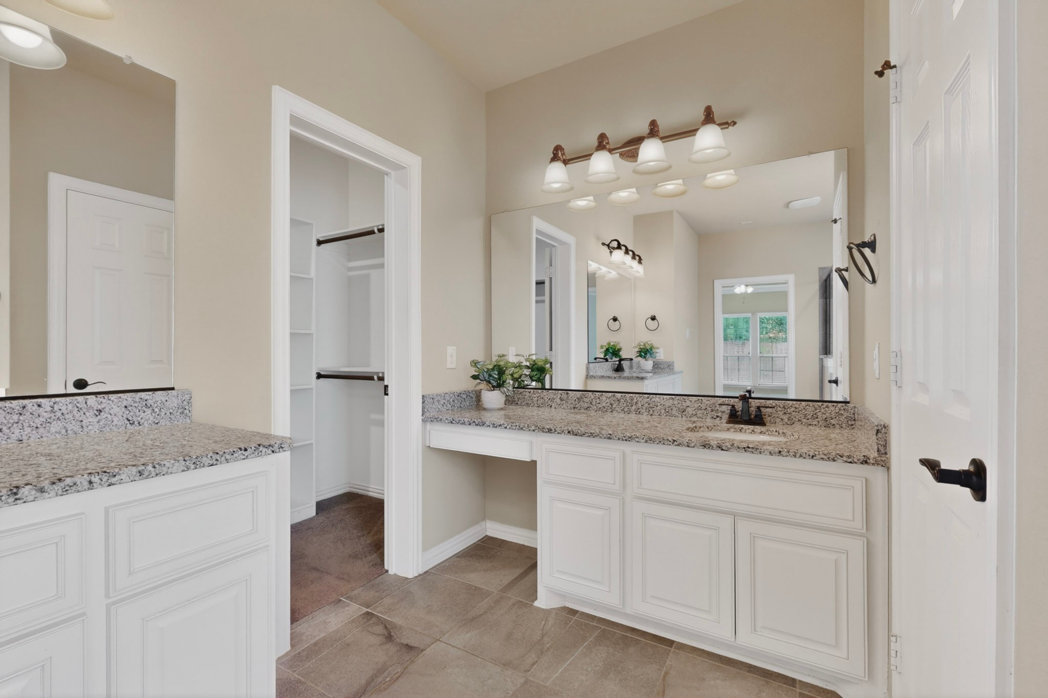 852 State Street Desoto TX 75115